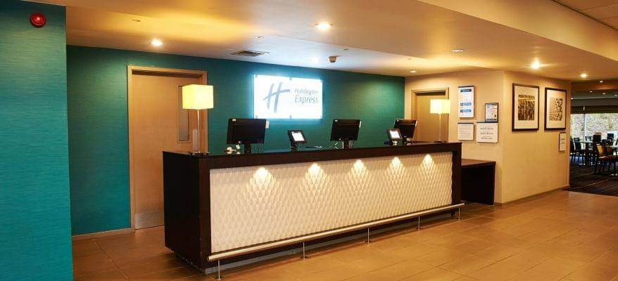Holiday Inn Express Manchester Reception