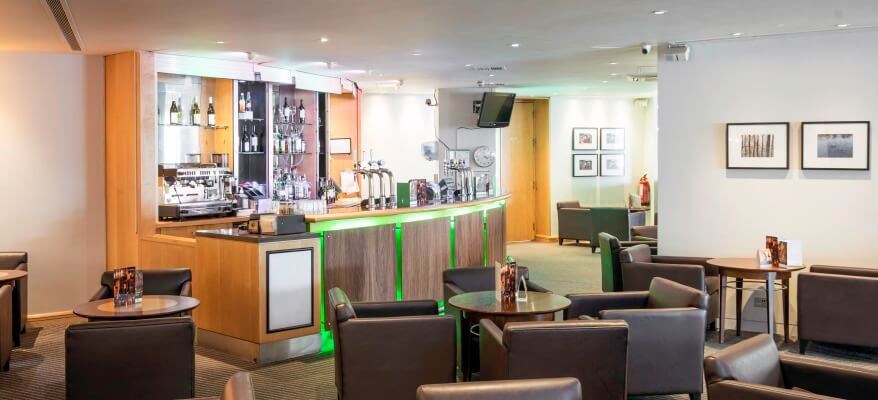 Holiday Inn London Heathrow - Ariel Bar And Lobby
