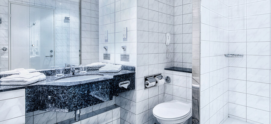 Arora Hotel Gatwick Crawley Bathroom