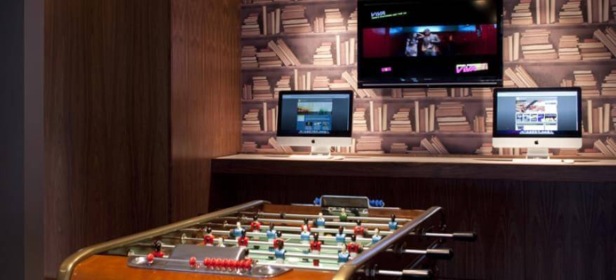No1 Lounge Terminal 3 Heathrow Airport Games Room 1