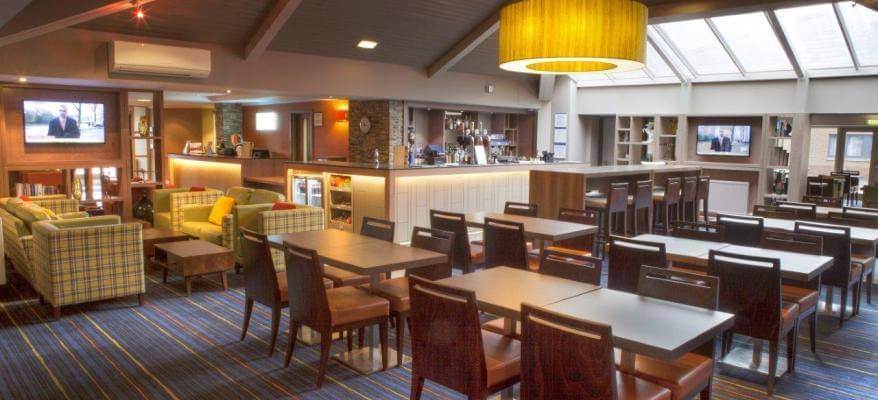 Holiday Inn Express Edinburgh Airport Lounge