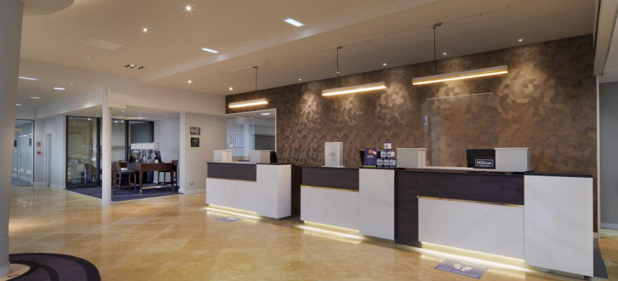 Doubletree By Hilton Manchester Airport Reception