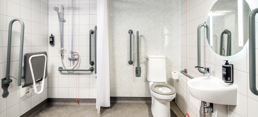 Manchester IBIS Budget RO Manchester Airport Accessible Bathroom
