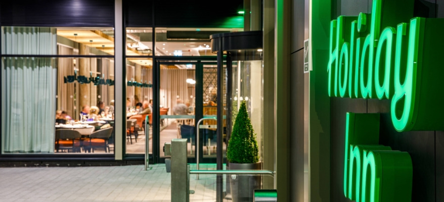 Holiday Inn Manchester Airport 2(2)