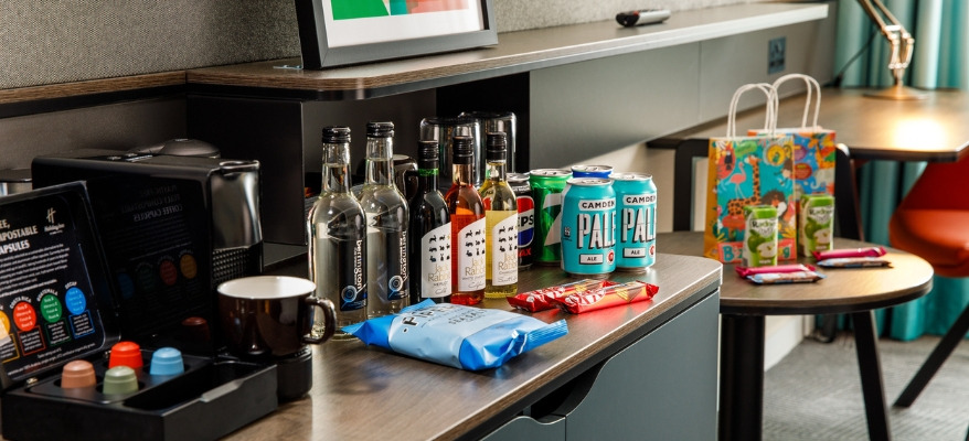 Holiday Inn Manchester Airport 8