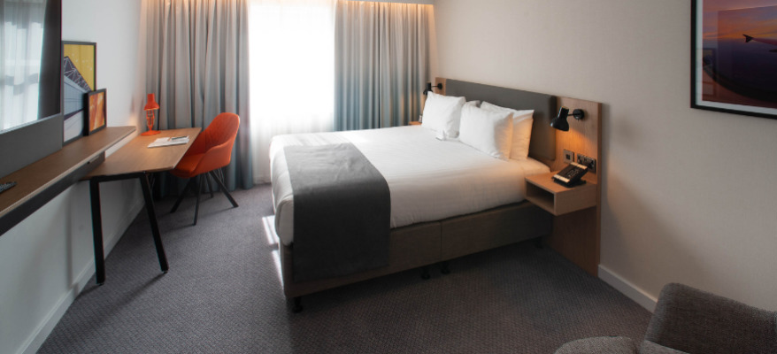 Holiday Inn Bristol Airport 9