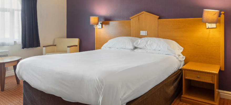 Everglades Hotel Liverpool John Lennon Airport 2(1)