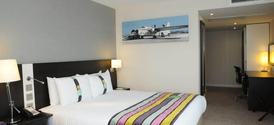 Holiday Inn Southend Airport Executive Room At LSA Holiday Inn 7fe0jpg Cropper 740x440