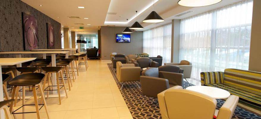 Holiday Inn Southend Airport Lounge