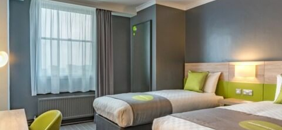 Thistle Express Luton Airport Our Express Family Rooms Square