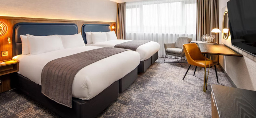 Crowne Plaza Manchester Airport Manchester Airport Crowne Plaza Manchester 9826924015 2x1