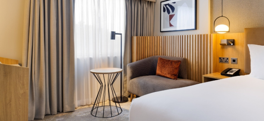 Crowne Plaza Gatwick 10